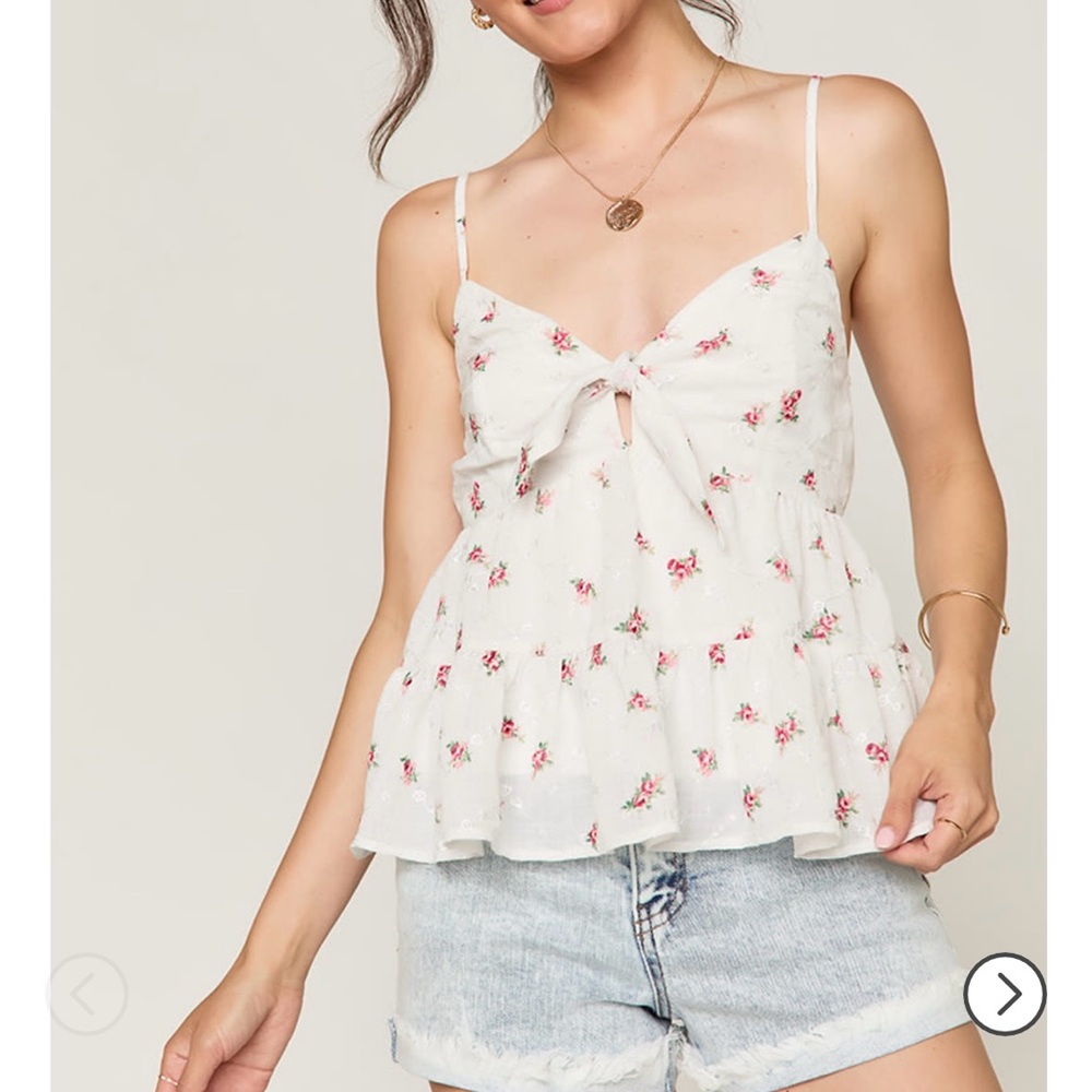 NWT Trixxi White Floral Camisole Top
